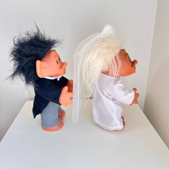 Troll Bride and Groom WEDDING COUPLE Troll Dolls 604 Thomas Dam Denmark 8-11” - Picture 6 of 16